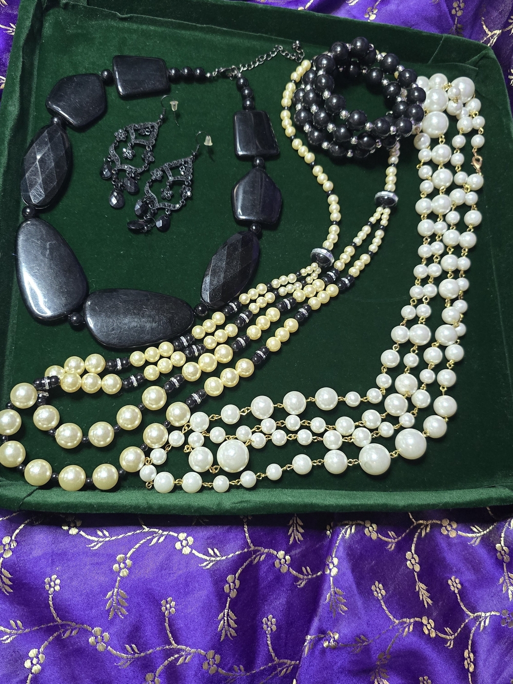 Multi-Strand Faux Pearl and Black Bead Necklace Set - Women Jewelry